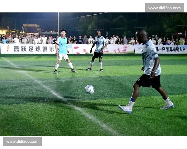 绿茵赛场激情碰撞精彩瞬间解析足球比赛精彩策略 绿茵赛场激情碰撞精彩瞬间解析足球比赛精彩策略